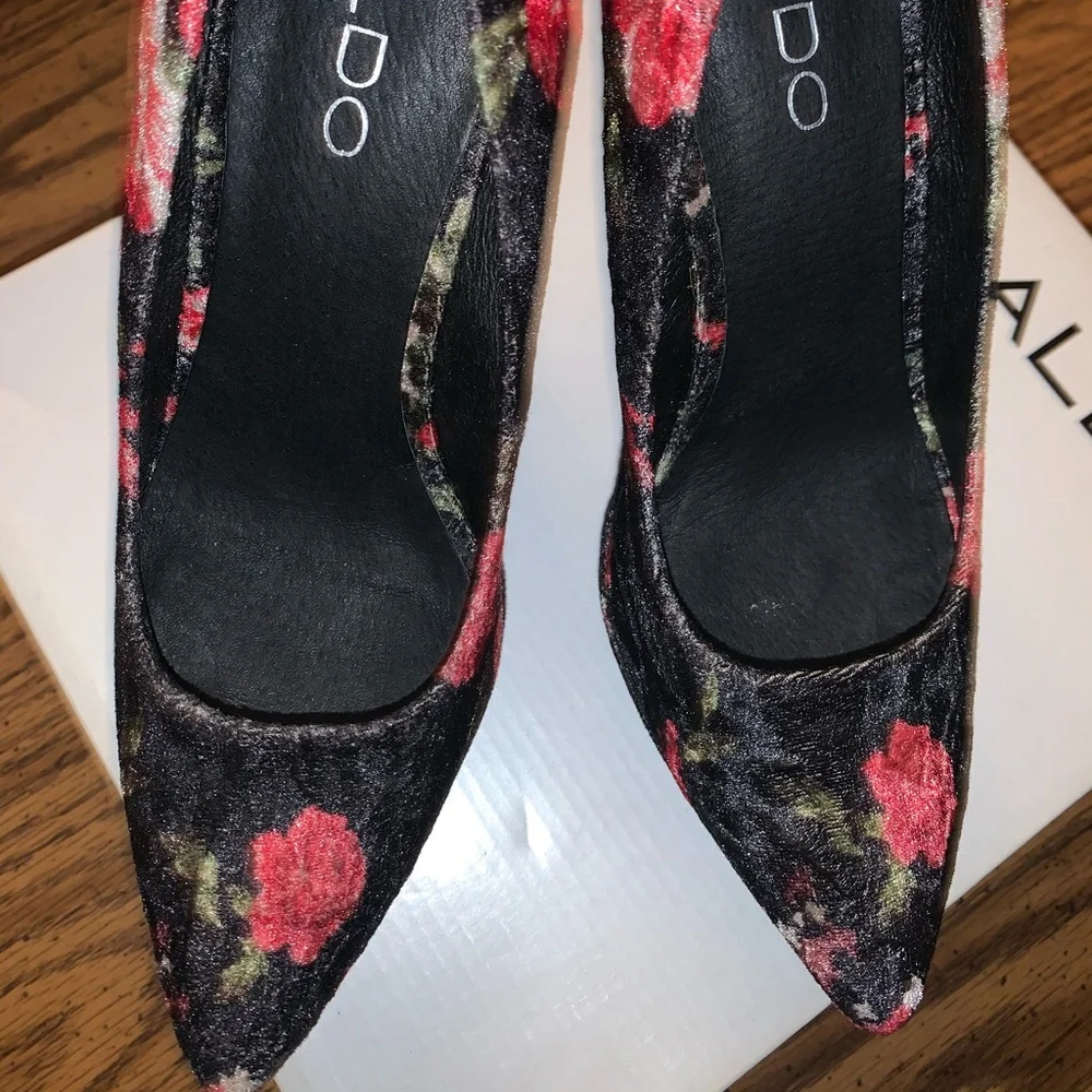 Aldo Black Velvet Wedge Platforms with Red Floral Print